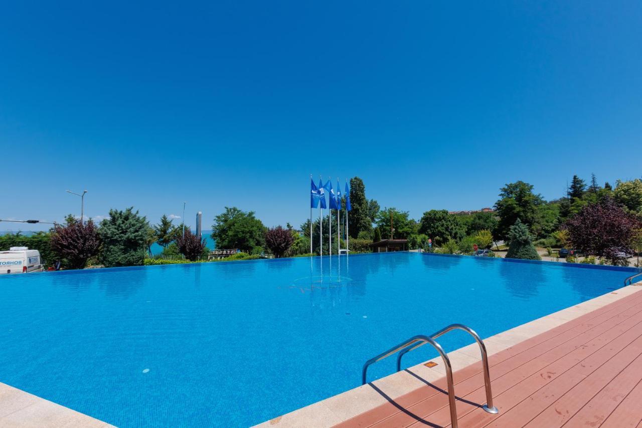 Dreambg